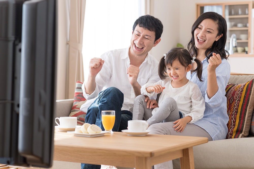 ドコモ光のテレビオプションで家族みんなで楽しもう！内容と月額料金など詳しく解説