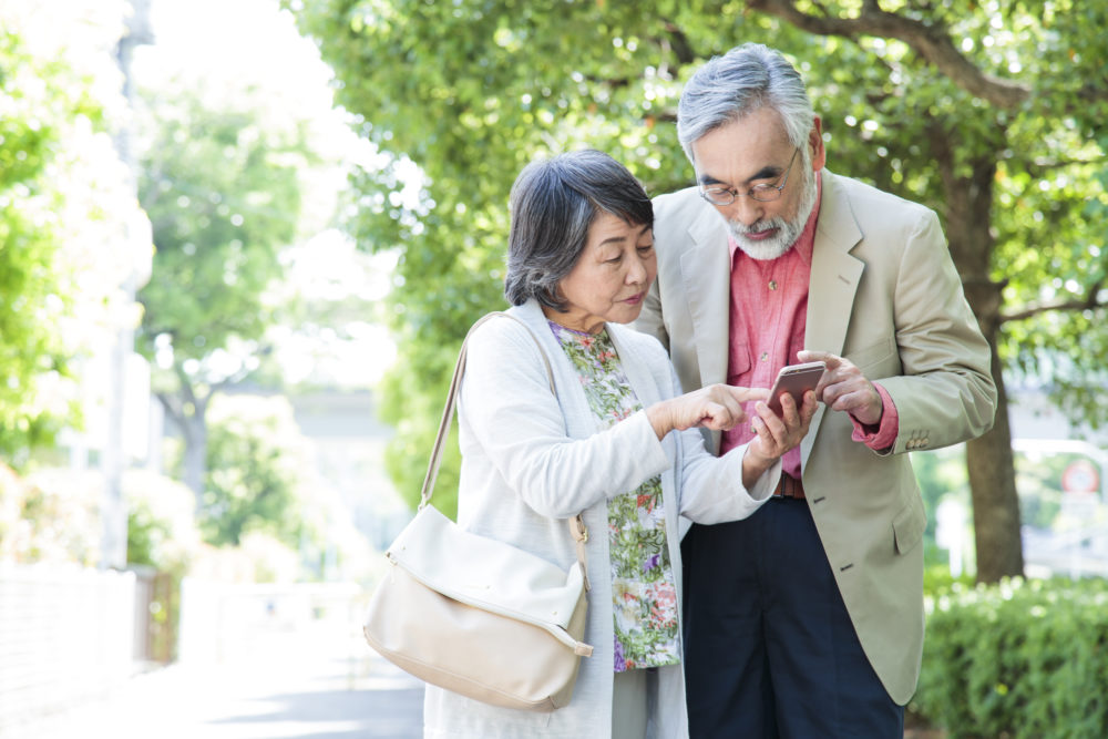 ドコモ「らくらくスマートフォン me F-03K」はシニアにおすすめ！